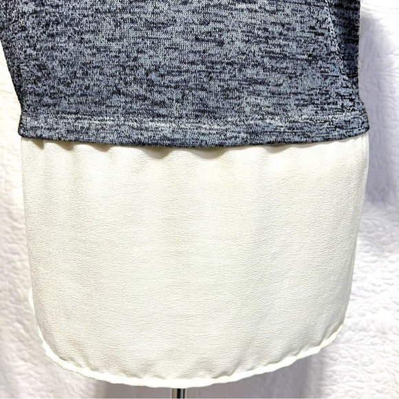 Juicy Couture knit grey short sleeve sweater with lower cream tier, size medium. - Picture 8 of 9